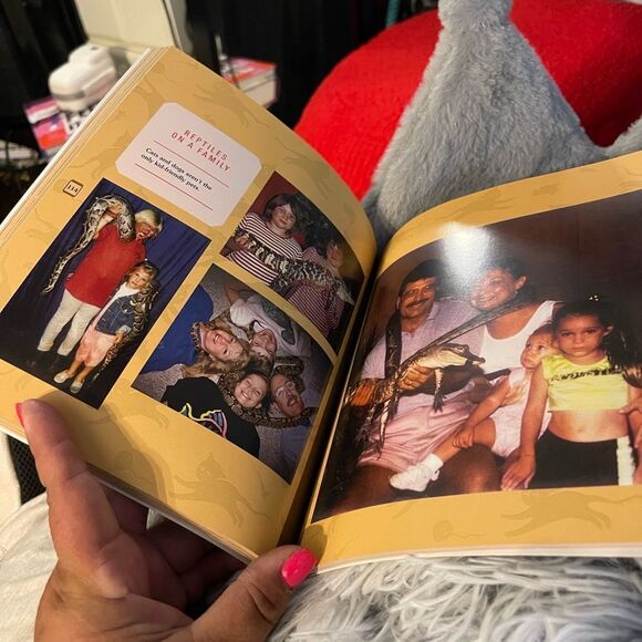 Awkward family pet photos coffee table book/bookshelf decor home decor - Picture 6 of 8